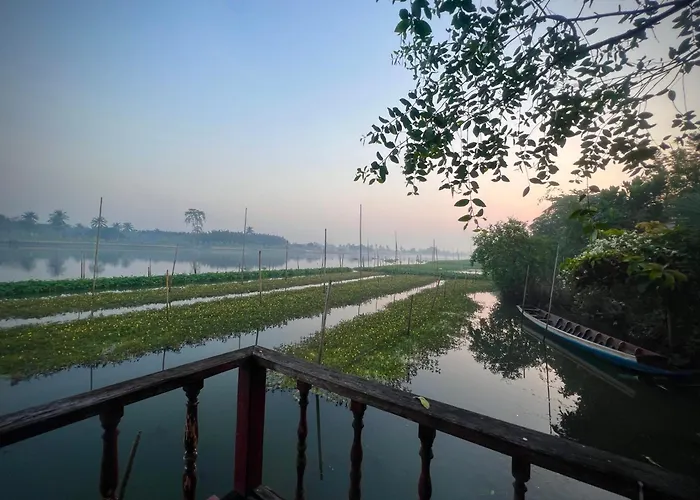 Mrt Riverside Sampran มิสเตอร์ที โฮมสเตย์-ช้องนาง
