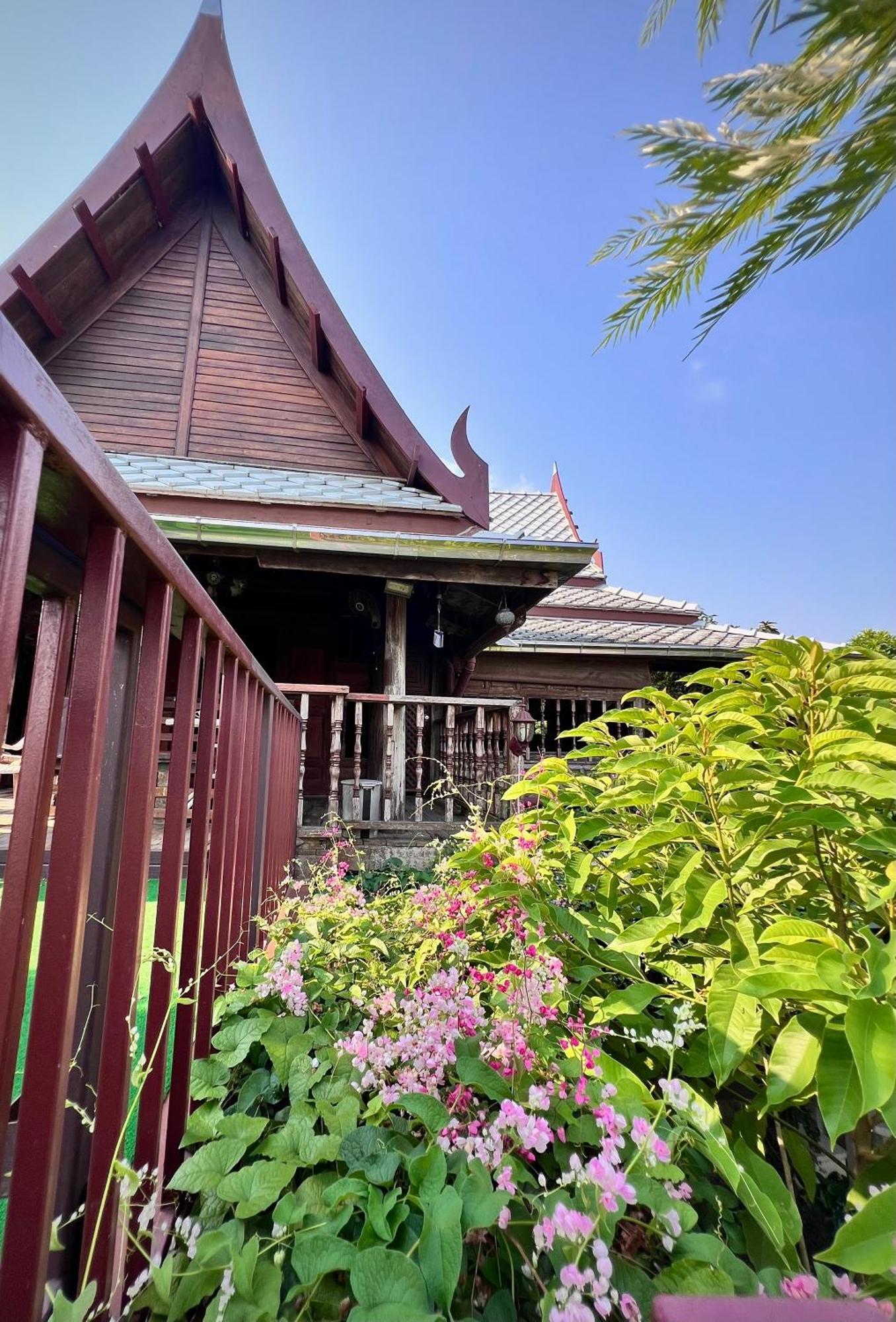 Villa Mrt Riverside มิสเตอร์ที โฮมสเตย์-ช้องนาง