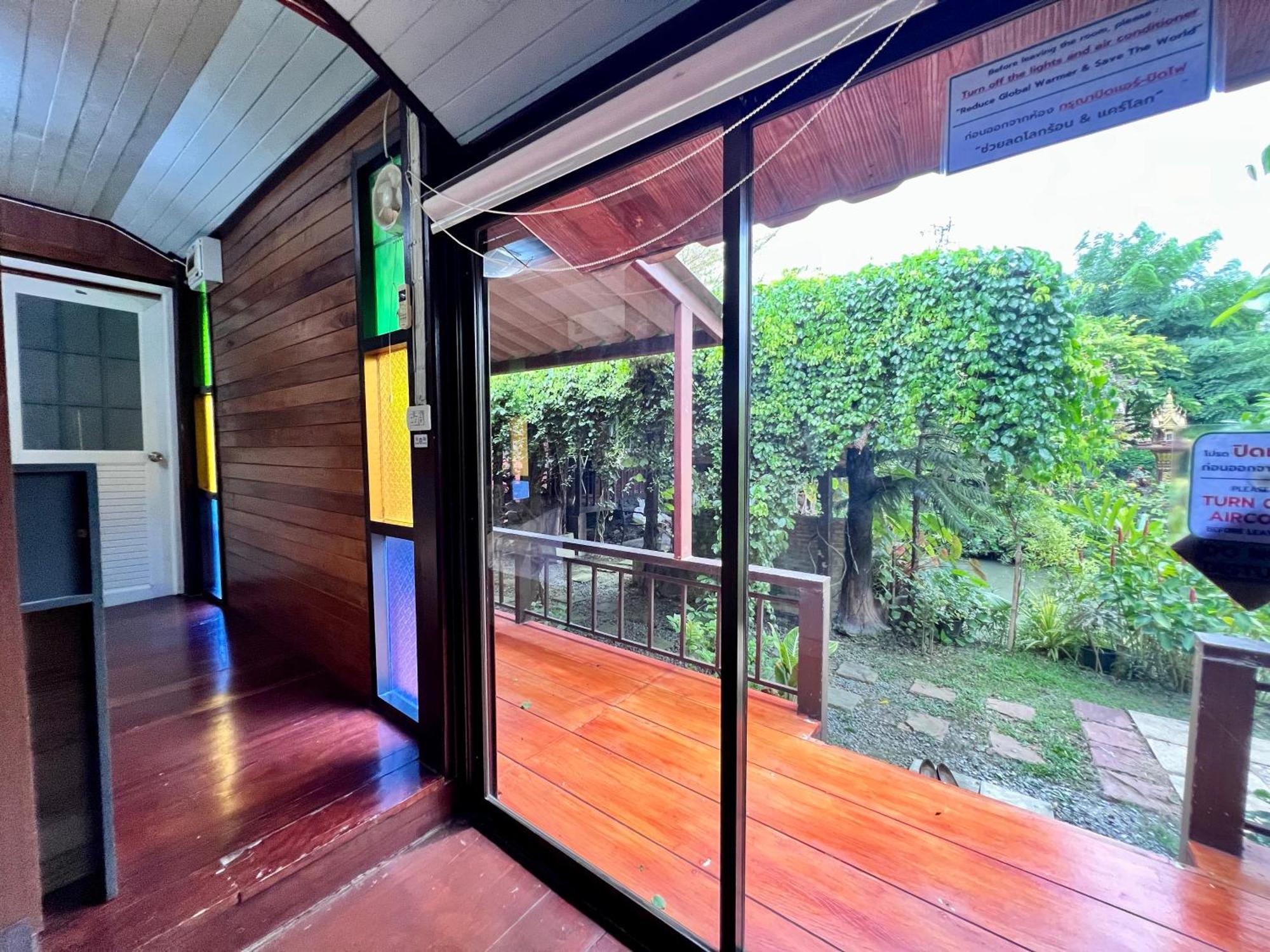 Mrt Riverside มิสเตอร์ที โฮมสเตย์-ช้องนาง Villa *